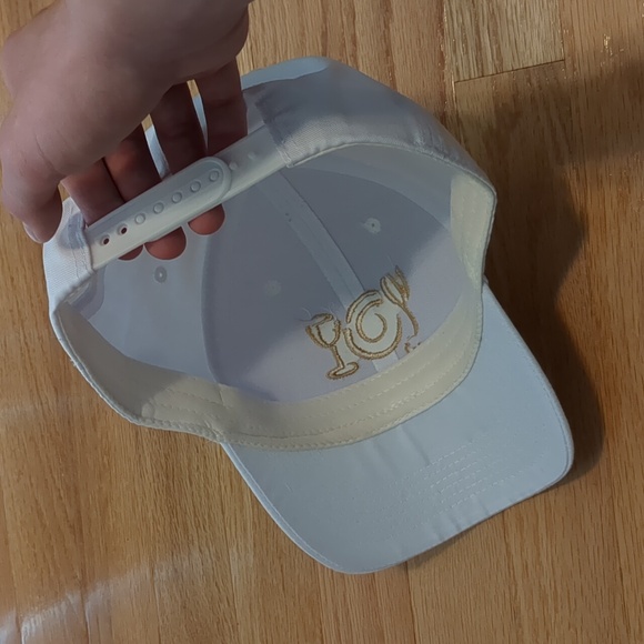 Wegmans Embroidered Team Uniform Hat - Picture 3 of 5